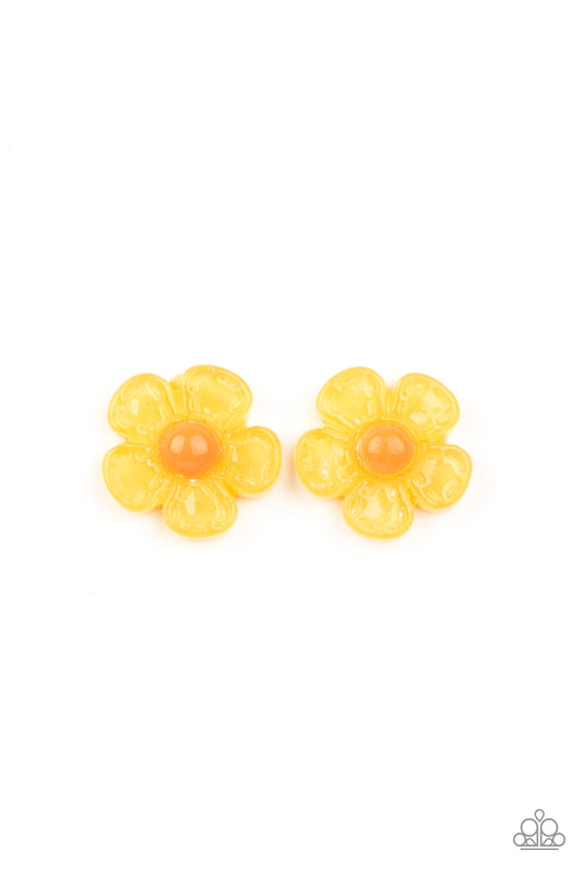 Starlet Shimmer Daisy Post Earring