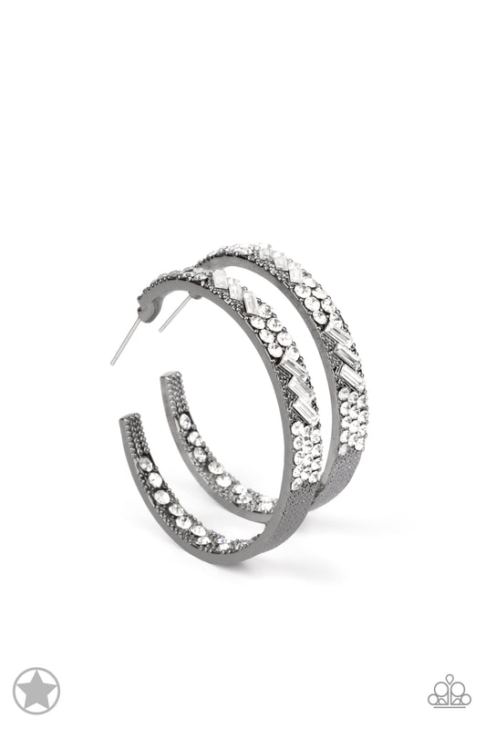 GLITZY By Association - Black/White